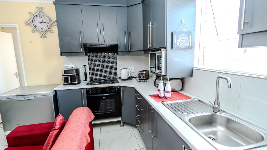 3 Bedroom Property for Sale in Sunset Glen Western Cape